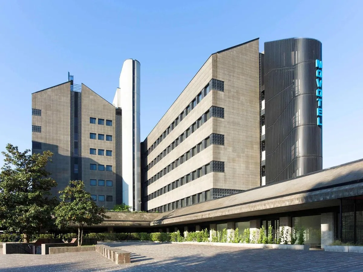 **** Hotel Novotel Milano Nord Ca' Granda Italy